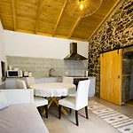 Uima River House *