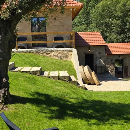 Uíma River House Lobao